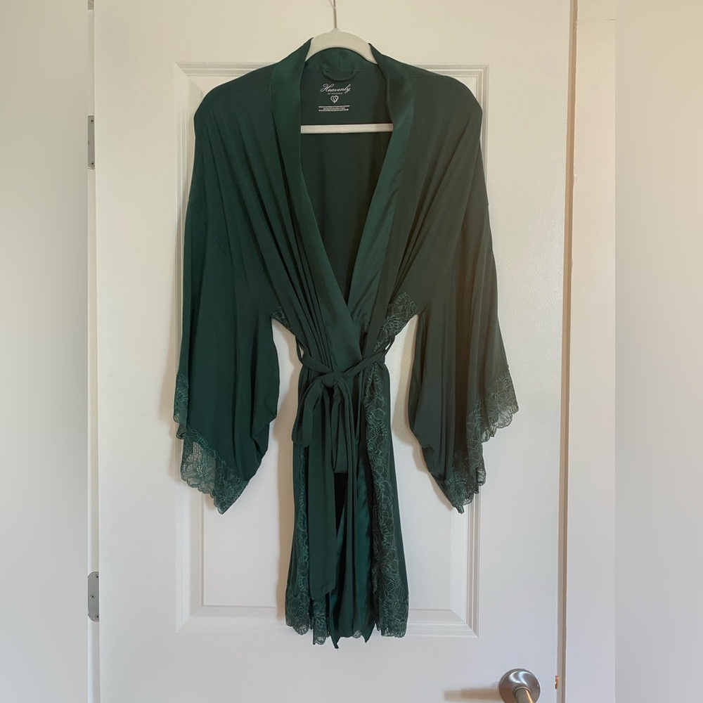 Victoria’s Secret Heavenly Green Modal Robe